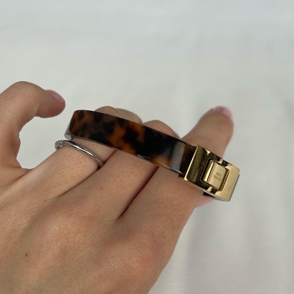 Tortoise Shell & Gold Bracelet - Picture 5 of 5